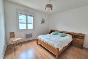 Large family house - near beach