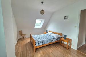 Large family house - near beach