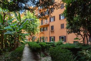 GuestHost San Pietro Studio Apartment Roma
