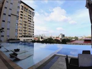Persimmons Mabolo, Cebu City