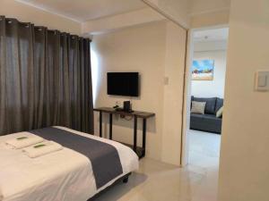 Persimmons Mabolo, Cebu City