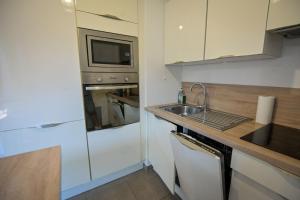 Appartements Xena - Studio with terrace Aspretto - by TGB : photos des chambres
