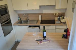 Appartements Xena - Studio with terrace Aspretto - by TGB : photos des chambres