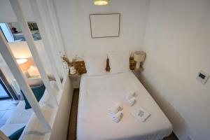 Appartements Xena - Studio with terrace Aspretto - by TGB : photos des chambres