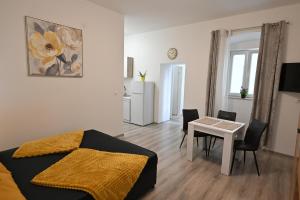 Cathy 1 & Cathy 2 apartments