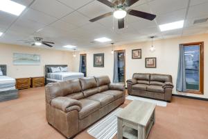 Cozy Studio in Fredonia with Shared Outdoor Space!