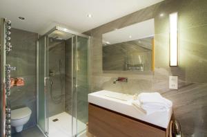 Chalets Chalet Meleze by Leavetown Vacations : photos des chambres