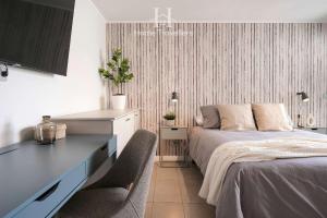 HT Lujoso Estudio a pasos del Mall Plaza Egana