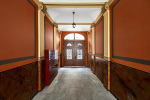 Nawrot Comfort Apartment by BookingHost