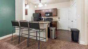 Landing Apartments - New Braunfels