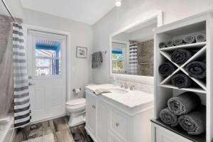 Waterfront Pool House with Heated Pool