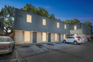 Pioneer Creek 404A I 2 Bed 15 Bath