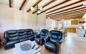 Maisons de vacances 3 Bedroom Stunning Home In Bedoin : photos des chambres