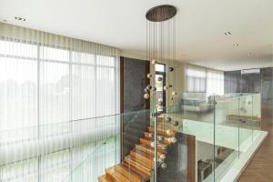 Exclusive 5-Bedroom Villa with 2 Pools and Fast Dual Wi-Fi