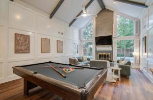 5-BD Grand Getaway Backyard Pool Paradise