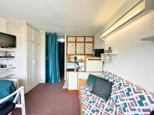 Studio cosy au pied des pistes avec balcon ensoleillé - Les Menuires - FR-1-452-383