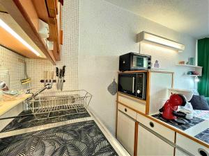 Studio cosy au pied des pistes avec balcon ensoleillé - Les Menuires - FR-1-452-383