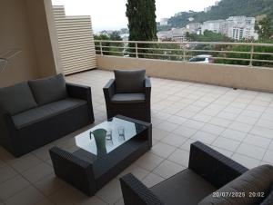 Appartements T2 vue panoramique mer montagne : photos des chambres