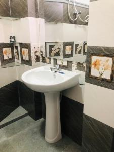 Grand Infinite Home Stay