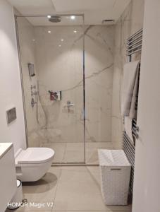 Villas Contemporary Villa with Sea View, Infinity Swimming pool, Gym , Cinema room,Lift : photos des chambres