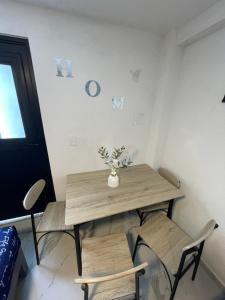 Pinar de la Calma, mini casa totalmente renovada estilo Loft Renovada muy bien ubicada dentro de la ciudad sin salir al periferico a solo 5 minutos del Parque Industrial Tecnologico II Sur de la Ciudad ITESO TecMilenio UVM