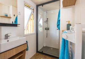 Complexes hoteliers Camping Monterblanc : photos des chambres