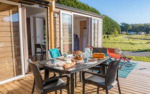 Complexes hoteliers Camping Monterblanc : Mobile Home