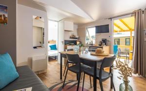 Complexes hoteliers Camping Monterblanc : photos des chambres