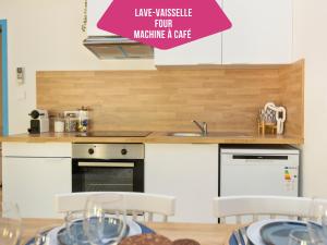 Villas Escapade provencale - Cocon climatise avec jacuzzi privatif - Piscine et jardin partages - Proche Avignon et vignobles - Parking prive - Au calme : photos des chambres