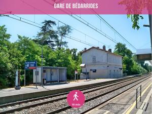 Villas Escapade provencale - Cocon climatise avec jacuzzi privatif - Piscine et jardin partages - Proche Avignon et vignobles - Parking prive - Au calme : photos des chambres