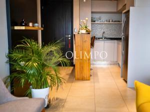 Suite moderna con vista a la ciudad y al río en Puerto Santa Ana