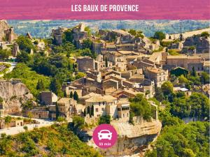 Villas Escapade provencale - Cocon climatise avec jacuzzi privatif - Piscine et jardin partages - Proche Avignon et vignobles - Parking prive - Au calme : photos des chambres