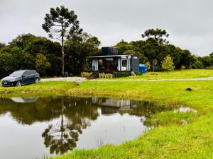 Cabanas e Chalés De luxo Black BIRD Morro da Igreja com Banheira de hidromassagem