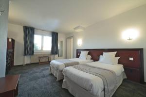 Hotels Logis Hotel & Restaurant Au Lion d'Or : photos des chambres