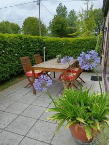 Michael, Vakantiehuisje aan zee