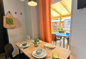 Complexes hoteliers Camping Touquin - 30min Disneyland : photos des chambres