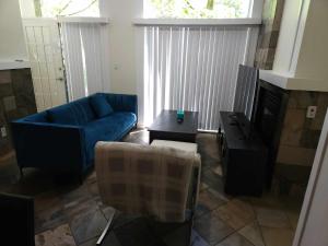 Central Townhouse Richards Street - 3hvězdičkové hotely ve městě Vancouver