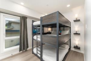 8 Br 6 Ba & 17 Beds, Best Amenities in Canmore