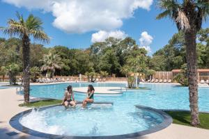 Complexes hoteliers Camping Saint-Palais-Sur-Mer : photos des chambres
