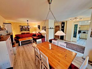 Ostseepark Waterfront_ Karavelle 38