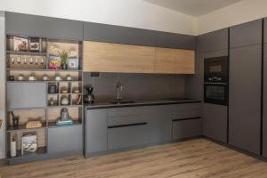 New lake view cottage with Sauna