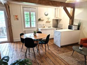 Appartements Charmant T2 avec Loggia vue montagne : photos des chambres