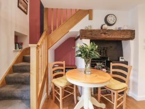 The Farmhouse Kitchen