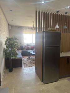 Bel appartement avec vue piscine, jardin & mer