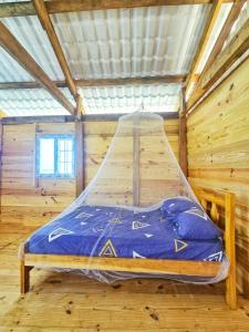 Cabins over the sea of Guna Yala Yansailadub