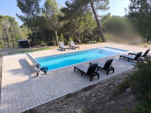 Evasion sous les pins