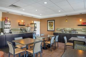 Best Western Plus College Park Hotel