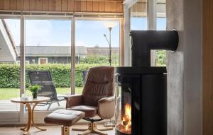 Beautiful Home In Børkop With Sauna