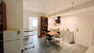 Minimalist Room with Kitchen-Near Łódź Fabryczna