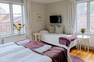 Double Room with Shared Bathroom room in Hilma Winblads Bed & Breakfast